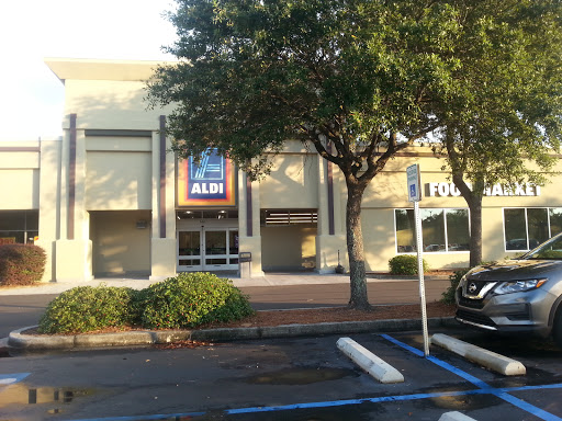 Supermarket «ALDI», reviews and photos, 613 Johnnie Dodds Blvd, Mt Pleasant, SC 29464, USA