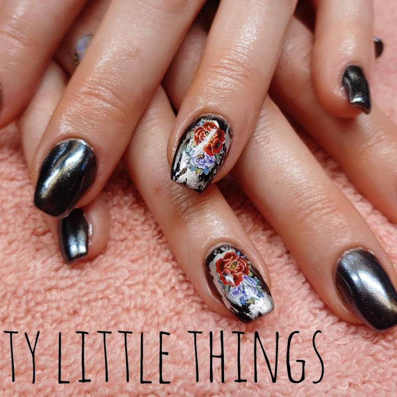 Pretty Little Things