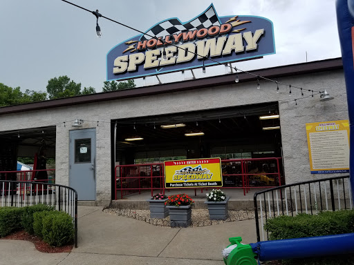 Shopping Mall «Rivercrest Shopping Center», reviews and photos, 13120 Rivercrest Dr, Crestwood, IL 60445, USA