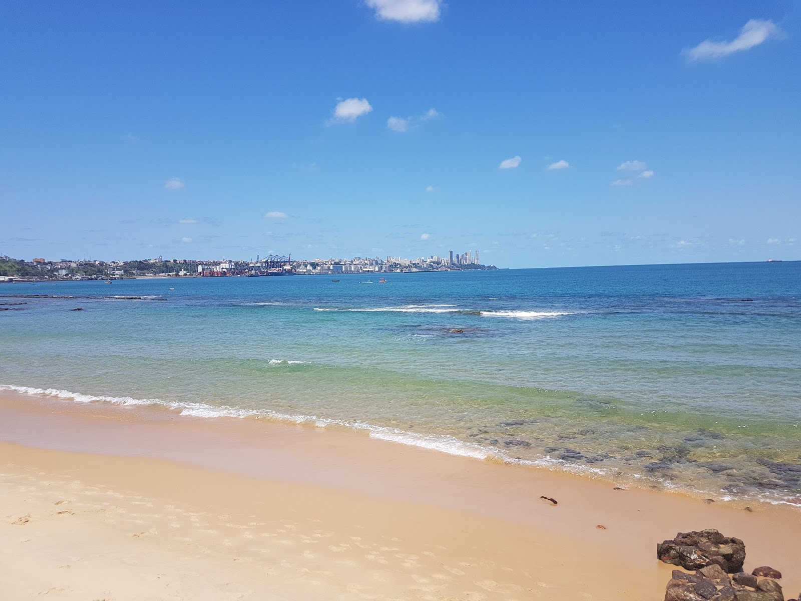 Φωτογραφία του Boa Viagem Beach με μακρά ευθεία ακτή