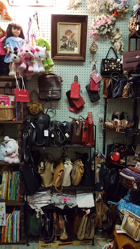 Antique Store «Cape May Antique Center», reviews and photos, 1228 NJ-109, Cape May, NJ 08204, USA