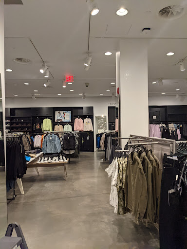 Clothing Store «H&M», reviews and photos, 6187 State St, Salt Lake City, UT 84107, USA
