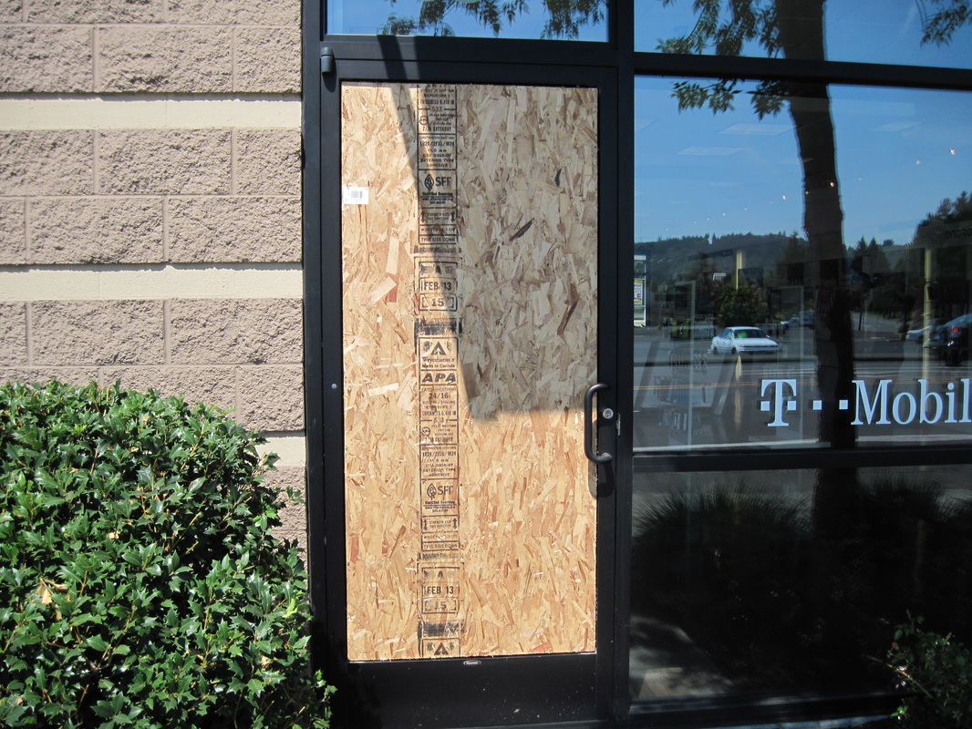 24 Hr. Board Up Service