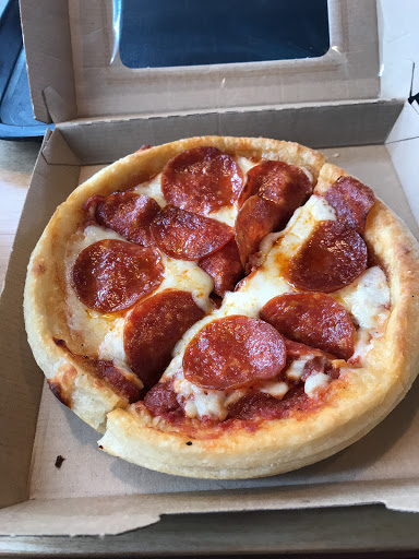 Shopping Mall «Ravenswood Shopping Center», reviews and photos, E Bayshore Rd, Palo Alto, CA 94303, USA