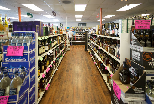 Liquor Store «11th Avenue Liquor», reviews and photos, 1040 SE Hawthorne Blvd, Portland, OR 97214, USA