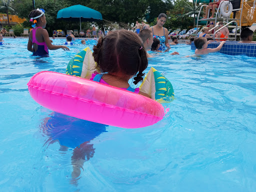Water Park «Itasca Caribbean Water Park», reviews and photos, 100 Catalpa Ave, Itasca, IL 60143, USA