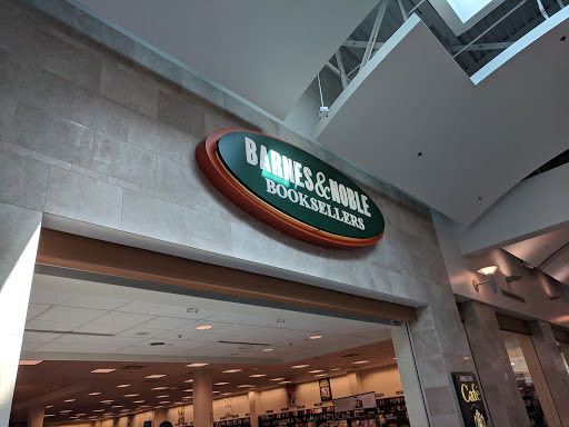 Barnes & Noble image