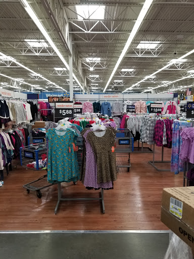 Supermarket «Walmart Neighborhood Market», reviews and photos, 2551 W Cermak Rd, Chicago, IL 60608, USA