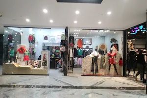 Parand Mall image