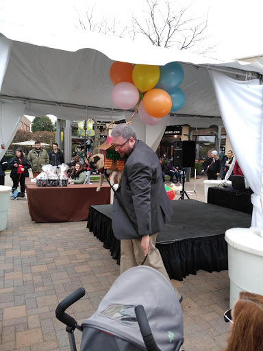 Computer Store «Apple Partridge Creek», reviews and photos, 17360 Hall Rd, Charter Twp of Clinton, MI 48038, USA