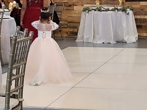 Shopping Mall «Plantation Point Shopping Center», reviews and photos, 6461 Plantation Center Dr, Raleigh, NC 27616, USA