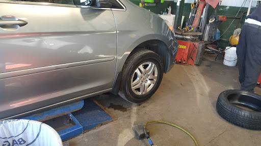 Tire Shop «Hogan Tire & Auto», reviews and photos, 945 Main St, Waltham, MA 02451, USA