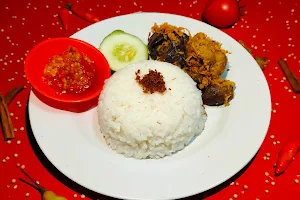 Ayam Geprek Bang Bho image