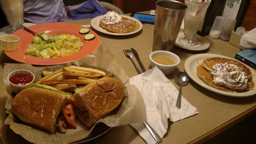 Ice Cream Shop «Yum Yum Tree», reviews and photos, 140 W Main St, Brighton, MI 48116, USA