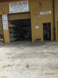 Auto Glass North Miami - Photo 4 - Car repair in Miami, FL, Miami Gardens
