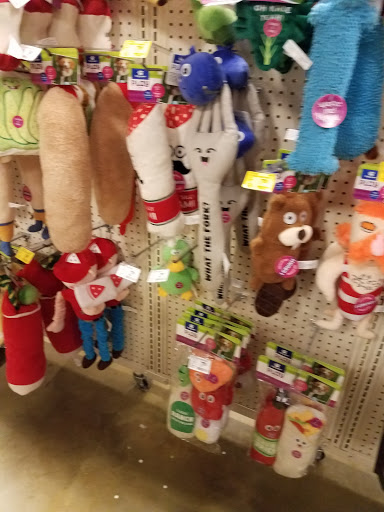 Pet Supply Store «PetSmart», reviews and photos, 40451 Lowes Ave, Gonzales, LA 70737, USA