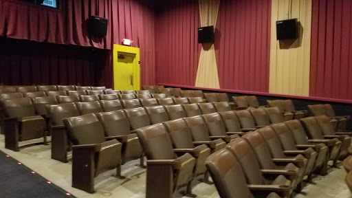 Movie Theater «Parkway 8 Cinema», reviews and photos, 6300 N Lockwood Ridge Rd, Sarasota, FL 34243, USA