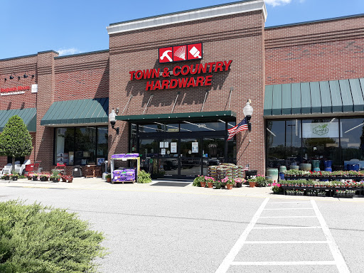 Hardware Store «Town & Country Hardware», reviews and photos, 910 Gateway Commons Cir, Wake Forest, NC 27587, USA