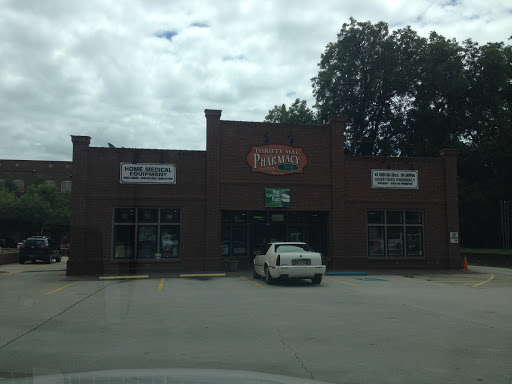 Thrifty Mac Pharmacy, 218 S Main St, Madison, GA 30650, USA, 