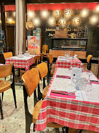 Atmosphère du Restaurant français Le Petit Baigneur à Paris - n°1