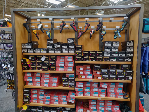 Camping Store «REI», reviews and photos, 7099 Amador Plaza Rd, Dublin, CA 94568, USA