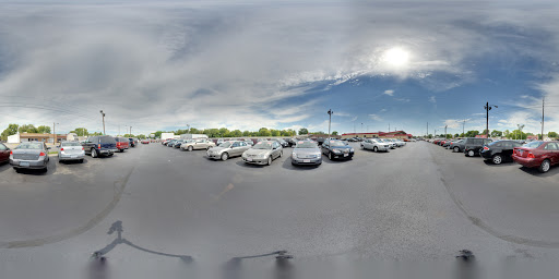 Used Car Dealer «Discover Auto Center», reviews and photos, 790 S Erie Blvd, Hamilton, OH 45011, USA