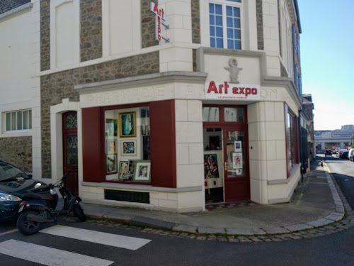 Art Expo La Pharmacie Moderne à Dinard