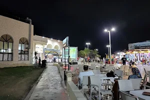مطعم باب الحارة image