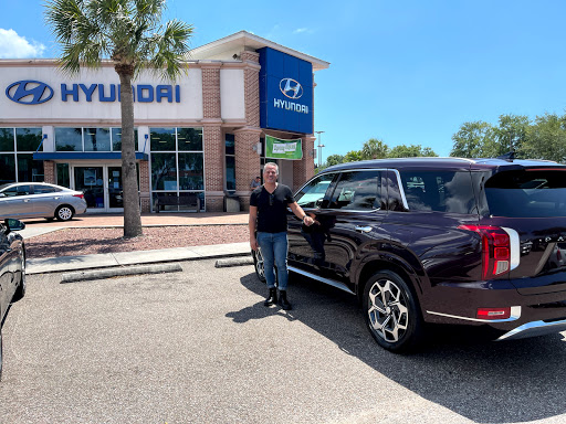 Hyundai Dealer «Hyundai of New Port Richey», reviews and photos, 3936 U.S. 19, New Port Richey, FL 34652, USA