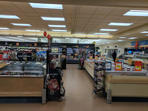 Grocery Store «Super Stop & Shop», reviews and photos, 80 Birdsall Rd, Baldwin Place, NY 10505, USA