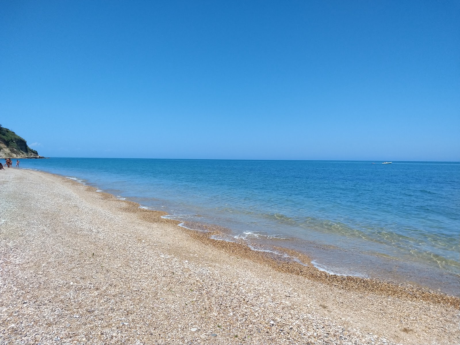 Foto av Spiaggia di Punta Ferruccio med något ren nivå av renlighet