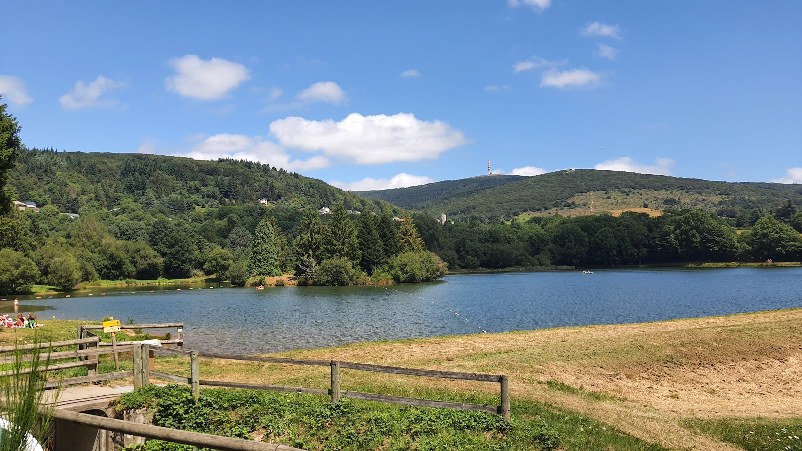 Photo de Pradelles-Cabardes Lake Beach et le règlement