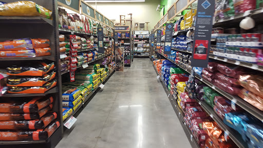 Pet Supply Store «Petco Animal Supplies», reviews and photos, 3551 W Hillsboro Blvd, Deerfield Beach, FL 33442, USA