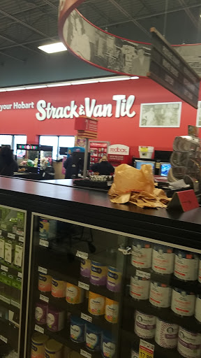 Grocery Store «Strack & Van Til Food Market And Cafe And Deli», reviews and photos, 7760 E 37th Ave, Hobart, IN 46342, USA