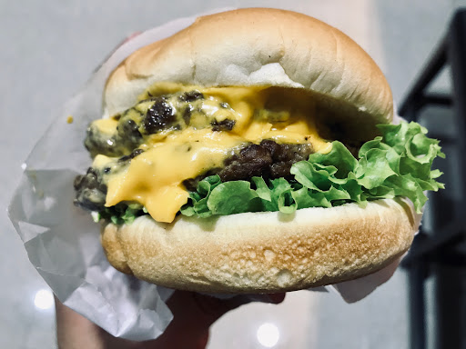 East Burger المزيد من مطاعم برجر فى السعودية خريطة الخليج