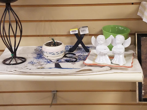 Thrift Store «Goodwill Dearborn Store», reviews and photos, 22451 Michigan Ave, Dearborn, MI 48124, USA