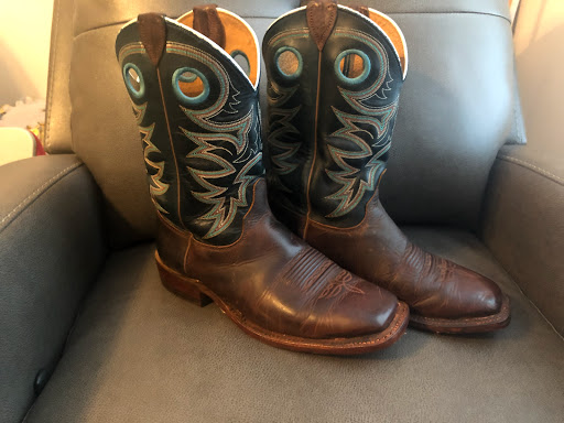 Orthopedic Shoe Store «Modern Shoe Repair», reviews and photos, 107 W Meadow Dr, Clarksville, TN 37043, USA