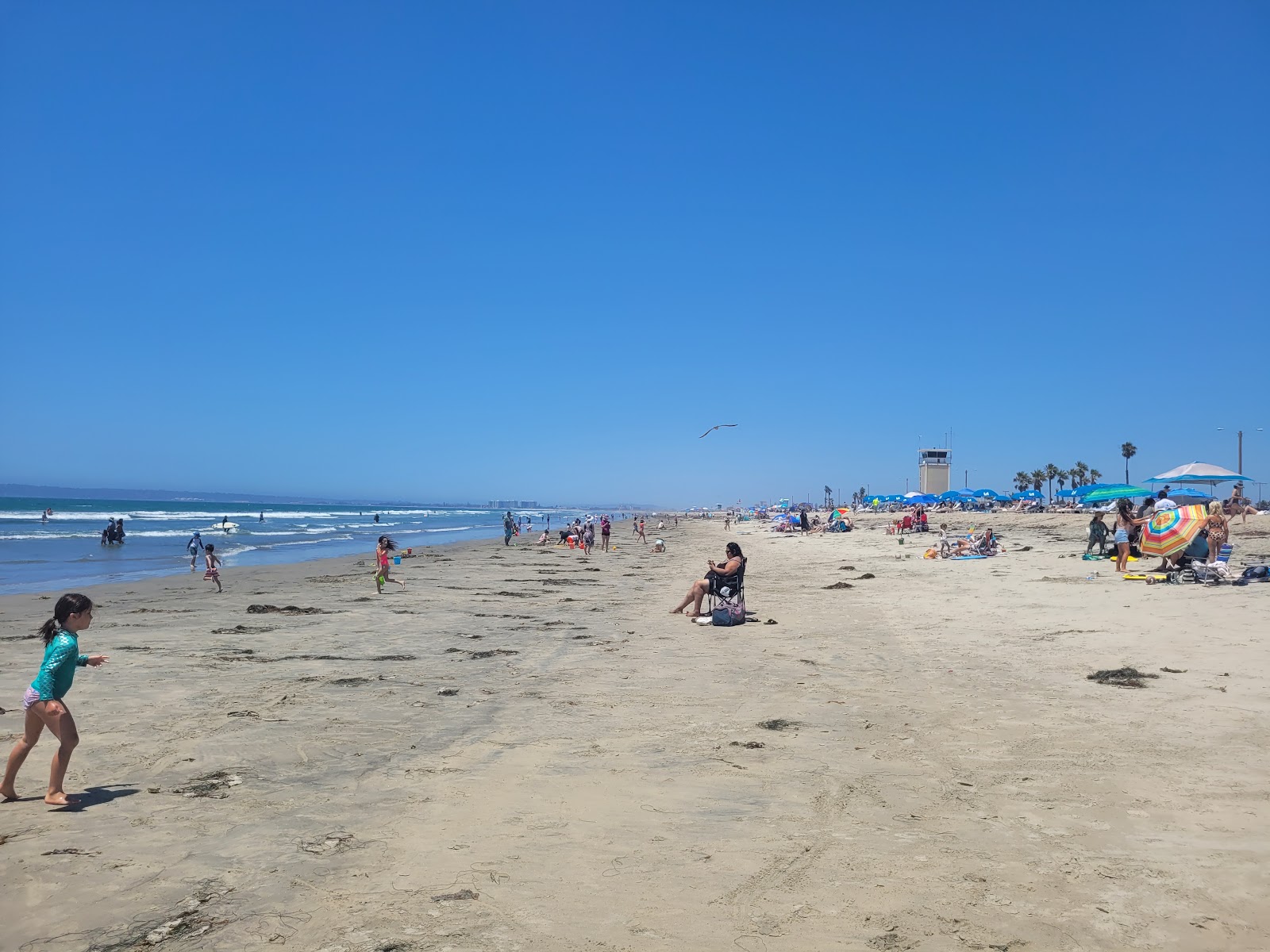 Fotografija Silver Strand beach z modra čista voda površino