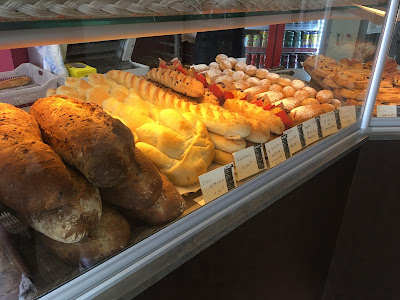 Ronde Des Pains Boulangerie Pâtisserie à La Crau