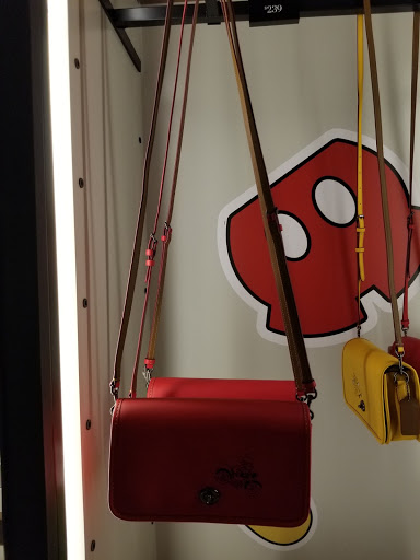 Outlet Mall «Tanger Outlet Columbus», reviews and photos, 400 South Wilson Road, Sunbury, OH 43074, USA