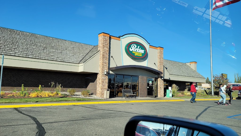 Perkins Restaurant & Bakery 58701