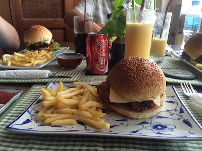 Photos of The Lonely Tree Caf&eacute;