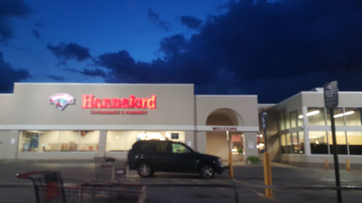 Grocery Store «Hannaford Supermarket», reviews and photos, 1122 Mohawk St, Utica, NY 13501, USA