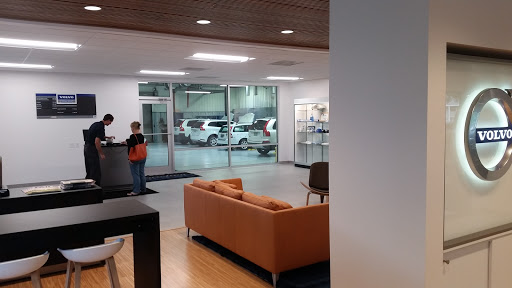 Car Dealer «Carolina Volvo», reviews and photos, 12 Gateway Village Rd, Bluffton, SC 29910, USA