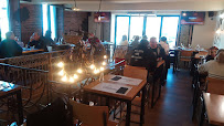 Atmosphère du Restaurant Les 100 Culottes Brasserie Bar Tapas à Lourdes - n°14