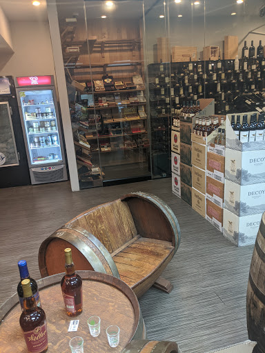 Liquor Store «No 1 Liquor Mart», reviews and photos, 1520 Aviation Blvd, Redondo Beach, CA 90278, USA