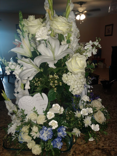 Florist «Sun City Florists, Cards and Gifts», reviews and photos, 14629 N Del Webb Blvd, Sun City, AZ 85351, USA