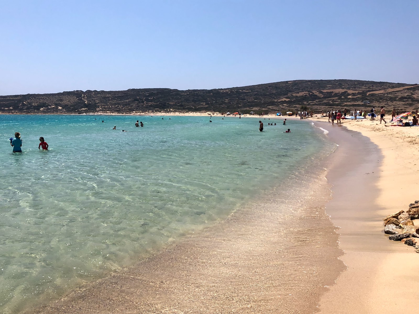 Fotografija Pori Plaža z svetel pesek površino