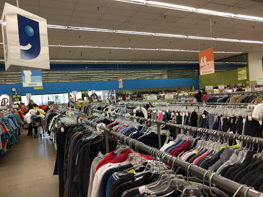 Thrift Store «Lindsay & Warner Goodwill Retail Store & Donation Center», reviews and photos, 874 E Warner Rd, Gilbert, AZ 85296, USA