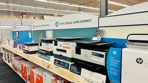 Office Supply Store «Staples», reviews and photos, 935 E Lancaster Ave, Downingtown, PA 19335, USA